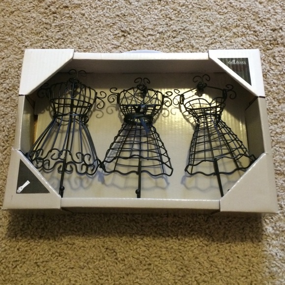 NWT wall necklace holder/accessory organizer