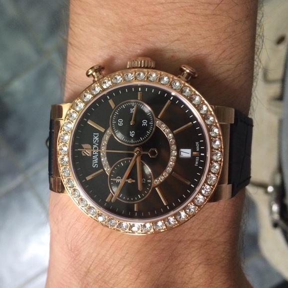 Swarovski rose gold watch - Picture 2 of 4