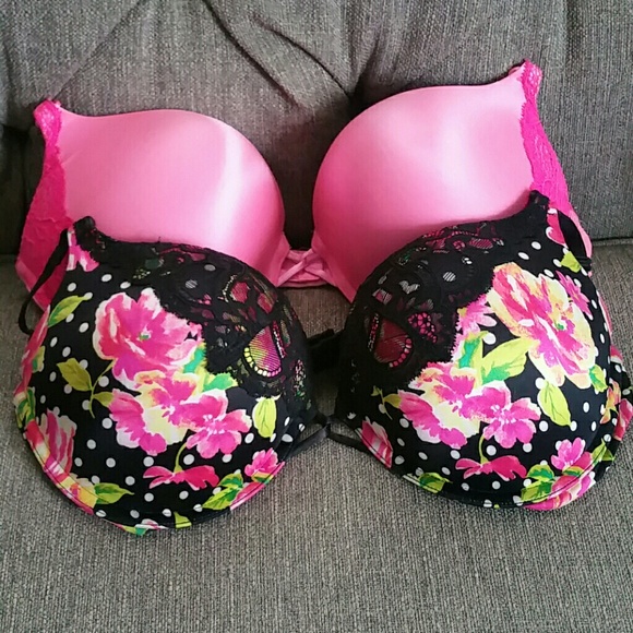 2 victorias secret bombshell bras