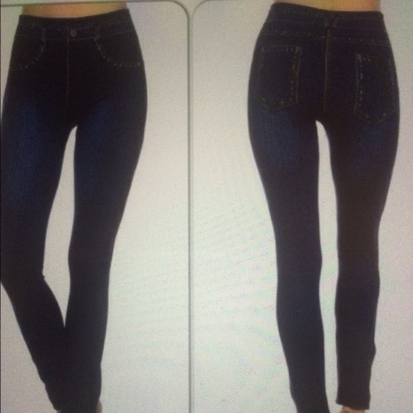 SOLD***Dark Denim colored leggings NWT