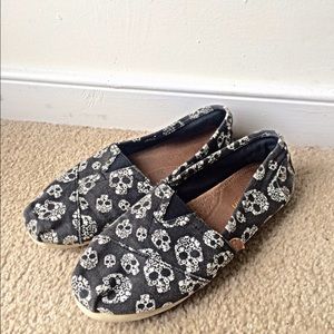 Madden Girl slip-on's