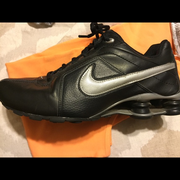 Nike shox