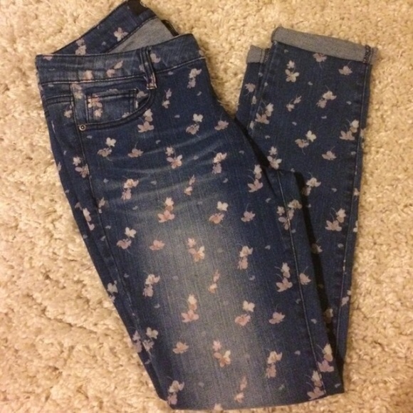 Floral denim distressed skinny jeans