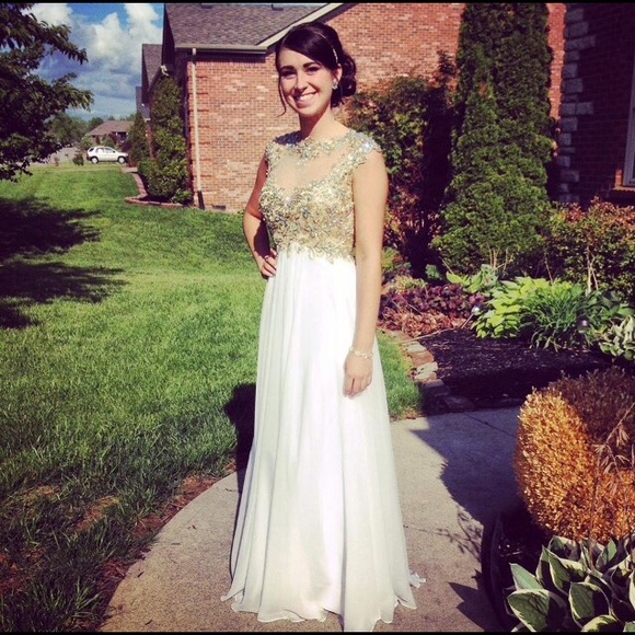 ❗SOLD❗️Gold and white prom dress✨ - Picture 3 of 3