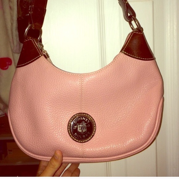 Dooney and Bourke handbag - Picture 1 of 3