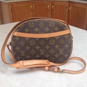 💯% Authentic Louis Vuitton Monogram Bag 😍