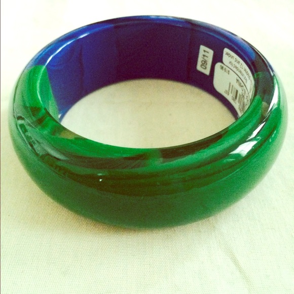 🎉HP 12/4🎉 Nwt blue/green bangle