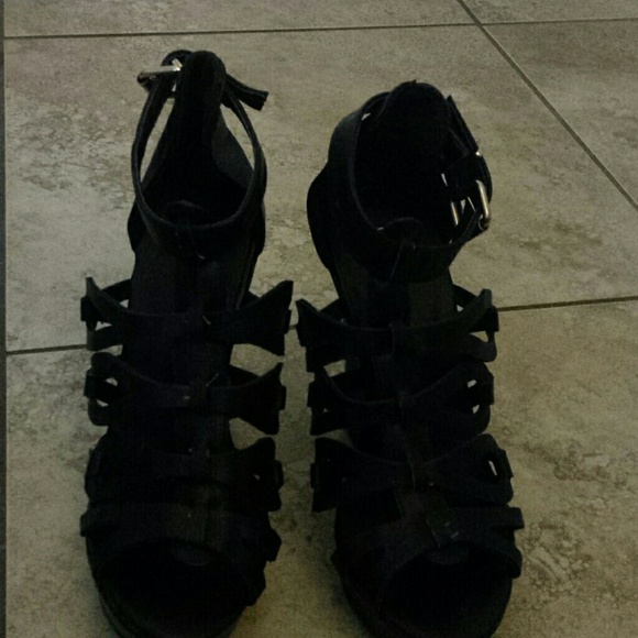 Wedge black shoes