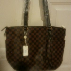 Louis vuitton purse