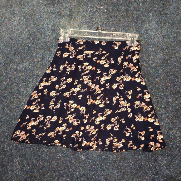 Brandy Melville floral skirt