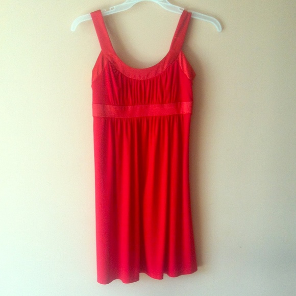 Woman n Red ! Party dress