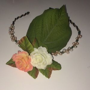 New Crowns! www.crownthyself.com Customs Available