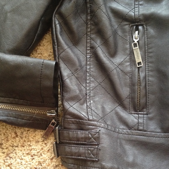 Faux leather motorcycle jacket - Picture 4 of 4