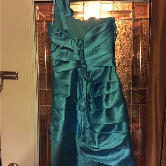 Dress - Picture 2 of 2