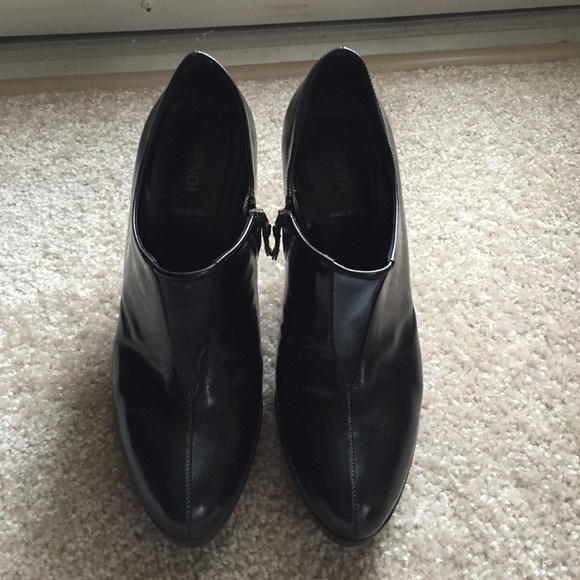 Fendi ankle boots - Picture 1 of 4