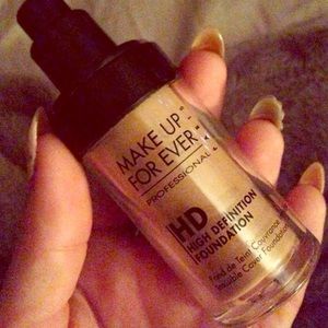 N150 makeup forever hd used once or twice