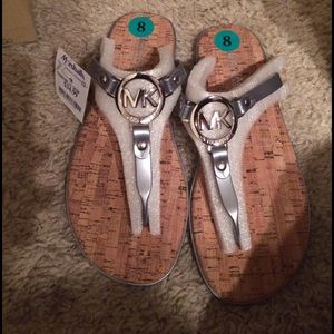 Michael kors  flip flops