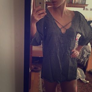 Black and white long sleeve top