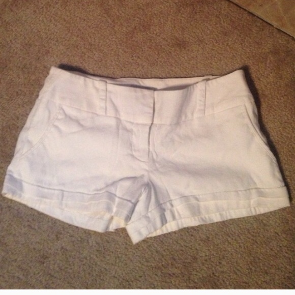 White BEBE linen shorts