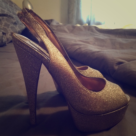 Steve Madden Gold Glitter "Gracie" Peeptoe