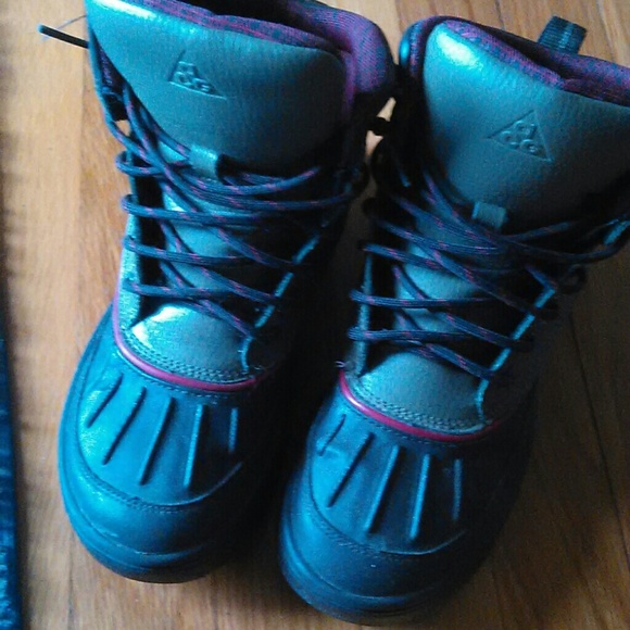 Nike Boots