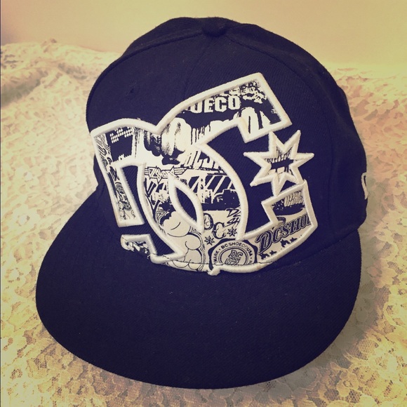 Black and white DC cap