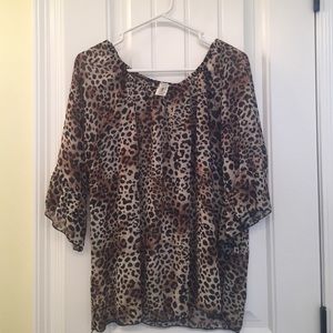 Leopard print top