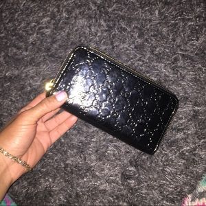 Gucci wallet for Bluan*