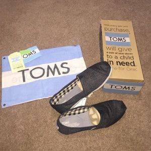 TOMS