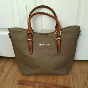 Michael Kors Large Tan Bag (Inspired)