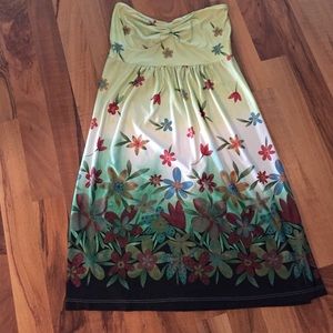 ⬇️PRICE DROP⬇️ Strapless Summer Dress/Coverup 👗