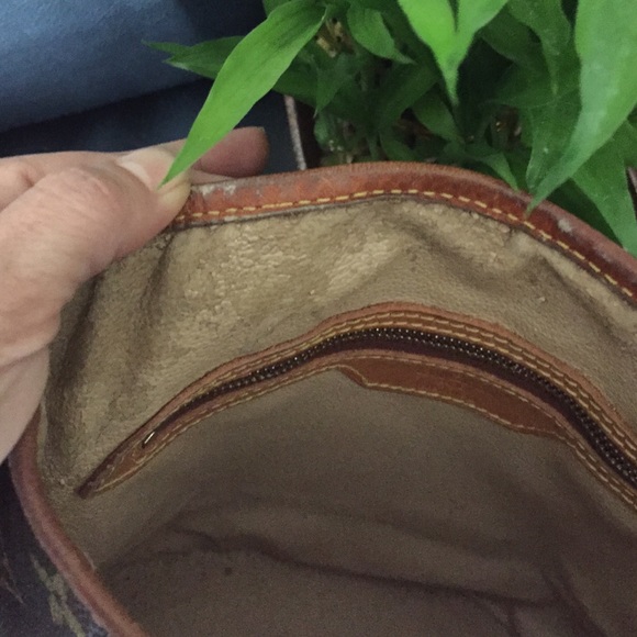 🧿🚫SOLD🚫Authentic Louis Vuitton Small Bucket Bag - Picture 3 of 8