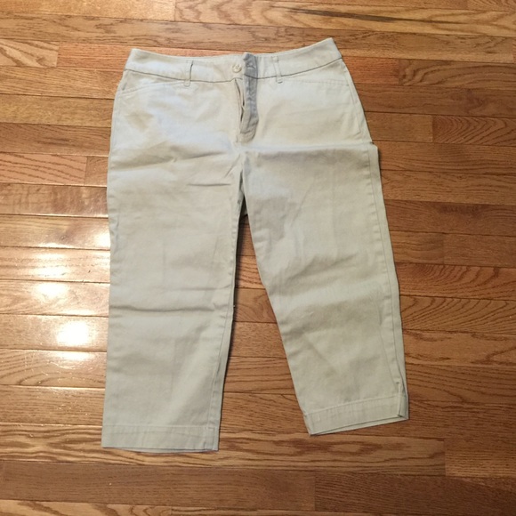 St. John's Bay capris - Picture 3 of 4