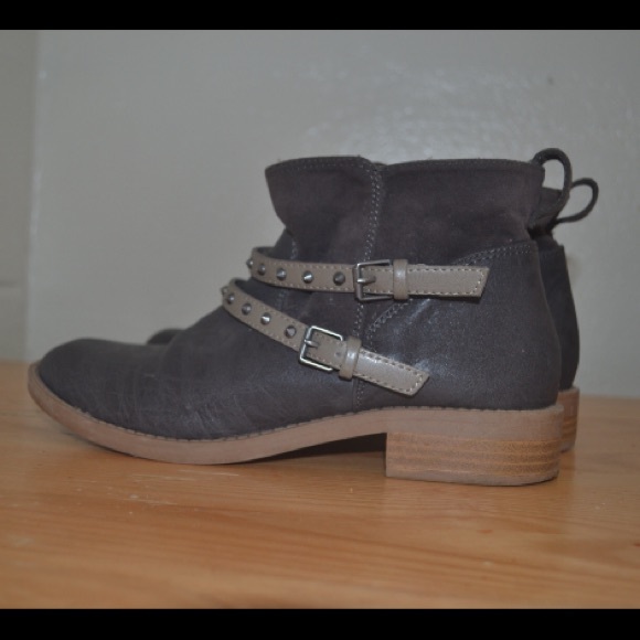 Studded booties! - Picture 2 of 4