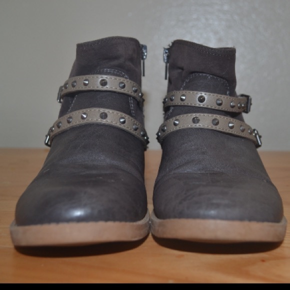Studded booties! - Picture 3 of 4