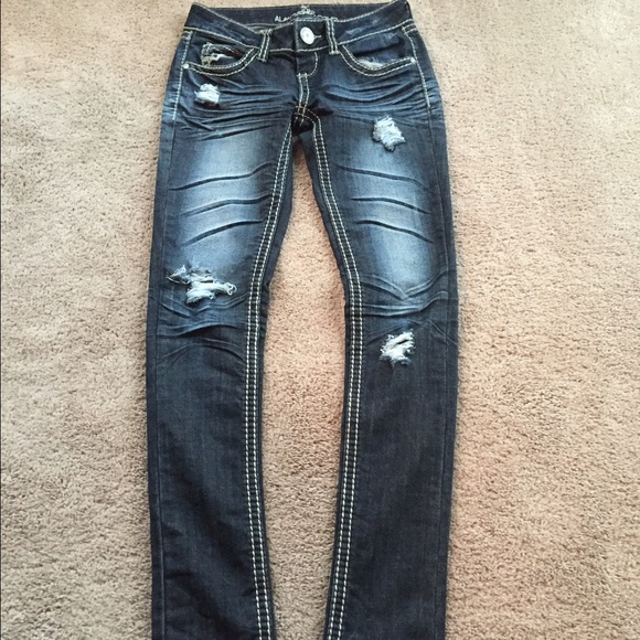 Almost Famous destroyed skinny jeans size 1