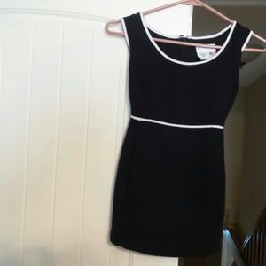 Sleevless maternity top