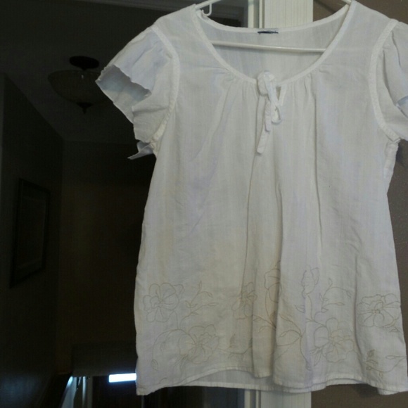 White maternity top