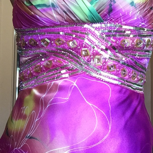 Prom dress - Picture 3 of 4