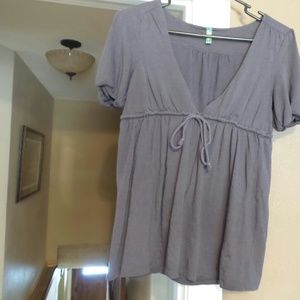 Gray maternity shirt