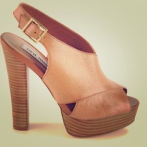 GIAA Steve Madden heels
