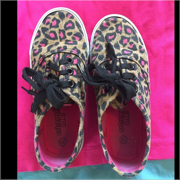 Girls leopard print shoe size 13