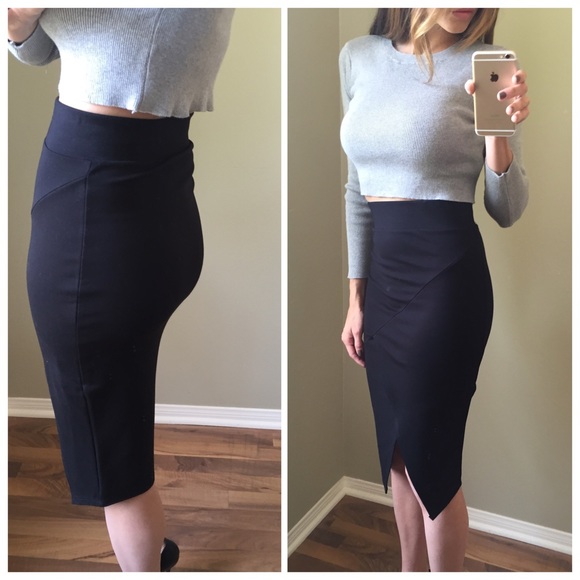 SOLD Black Pencil Skirt - Picture 4 of 4