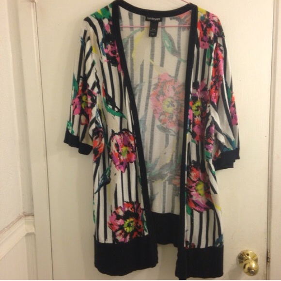 Black & White Stripe Shrug W Flowers