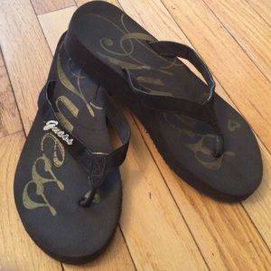Guess flip flops