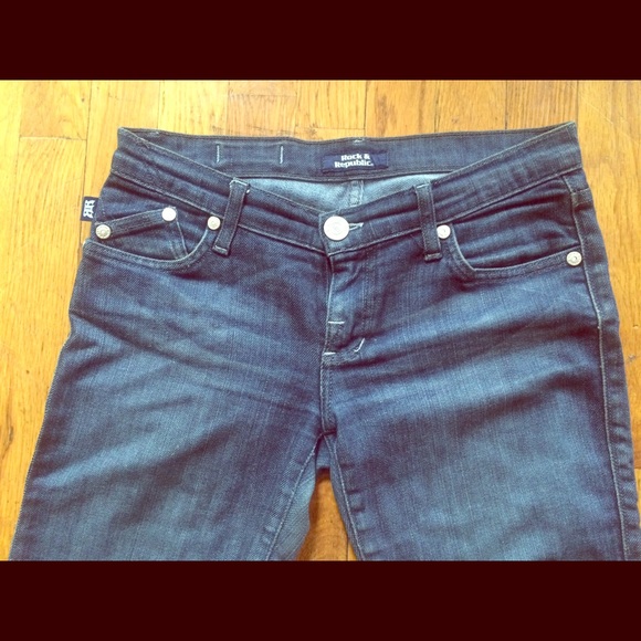 Rock& Republic Stella straight leg jeans