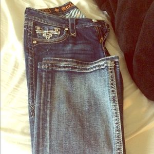 Rock revival buckle jeans