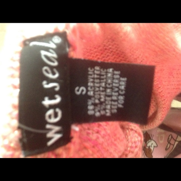nWT Wet seal oversized sweater - Picture 2 of 3