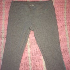 Nike Dri-fit Capri yoga/ workout pants
