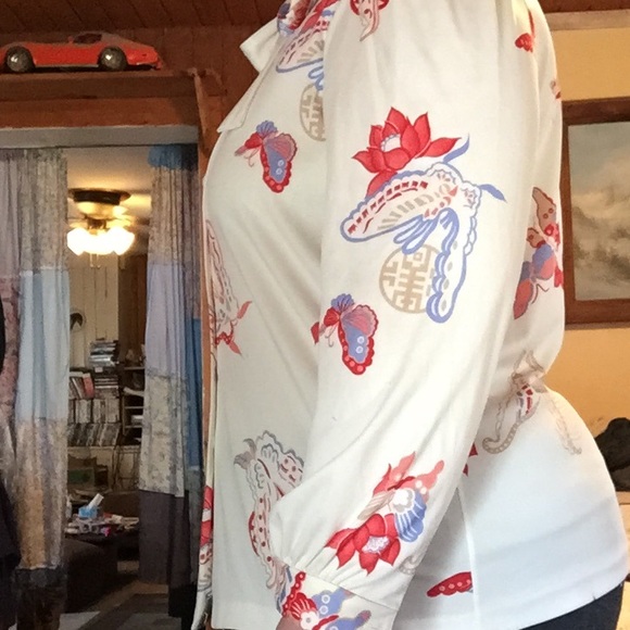 Bundled ✨Butterfly and flower top - Picture 4 of 4